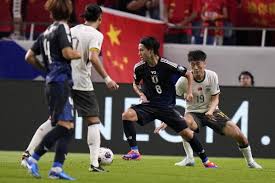 复出即无敌！约基奇复出状态拉满 25中16怒轰39分10板10助！.